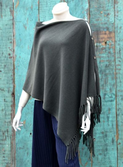 【カシミヤ100%】STRIKING MILANO ポンチョ イタリア製 カシミア100%※ブラックポンチョ 最高級生地です＾＾ 黒革 コート